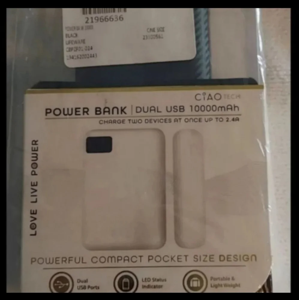 Ciao Tech Power Bank DUAL USB 10,000mAh Super Slim Compact Charger in Black BNWT